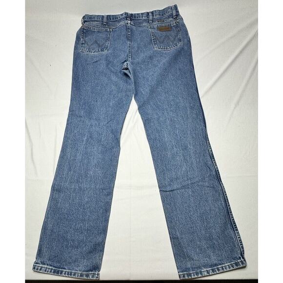 Wrangler Men's 36MWZ Slim Fit Straight Leg Blue Denim Jeans - Size 38x33.5 - Picture 2 of 7